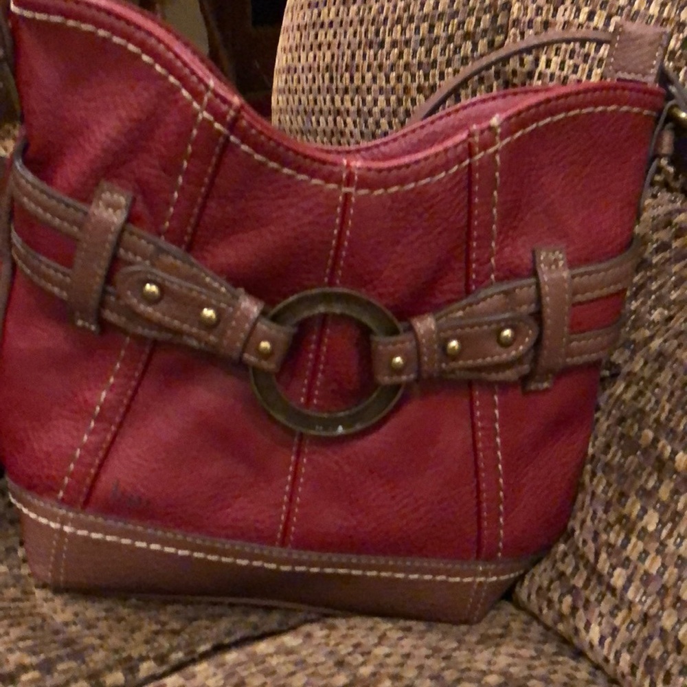Brimfield crossbody by b o c
